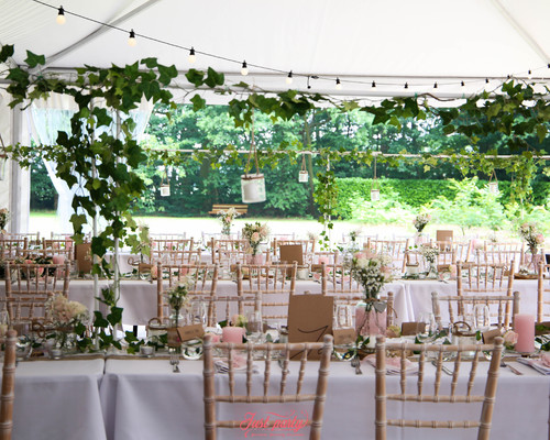 Met Just Party als jullie weddingplanner wordt jullie droomdag er één om nooit te vergeten! Met Just Party als jullie weddingplanner wordt jullie droomdag er één om nooit te vergeten!